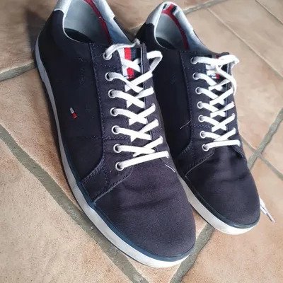 Getragene Tommy Hilfiger Sneaker Schuhe Gr. 41