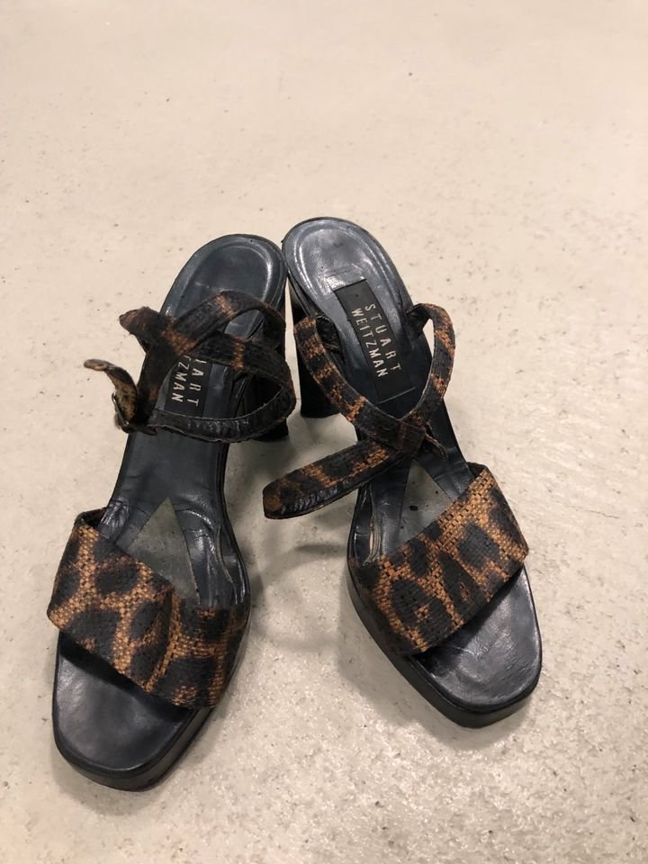 Stuwart Weizmann Sandaletten