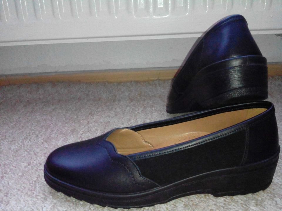 Getragene Damenschuhe Gr. 5 1/2 H